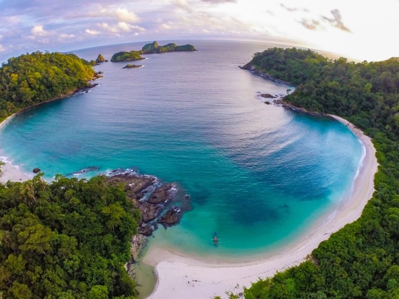 wedi ireng beach